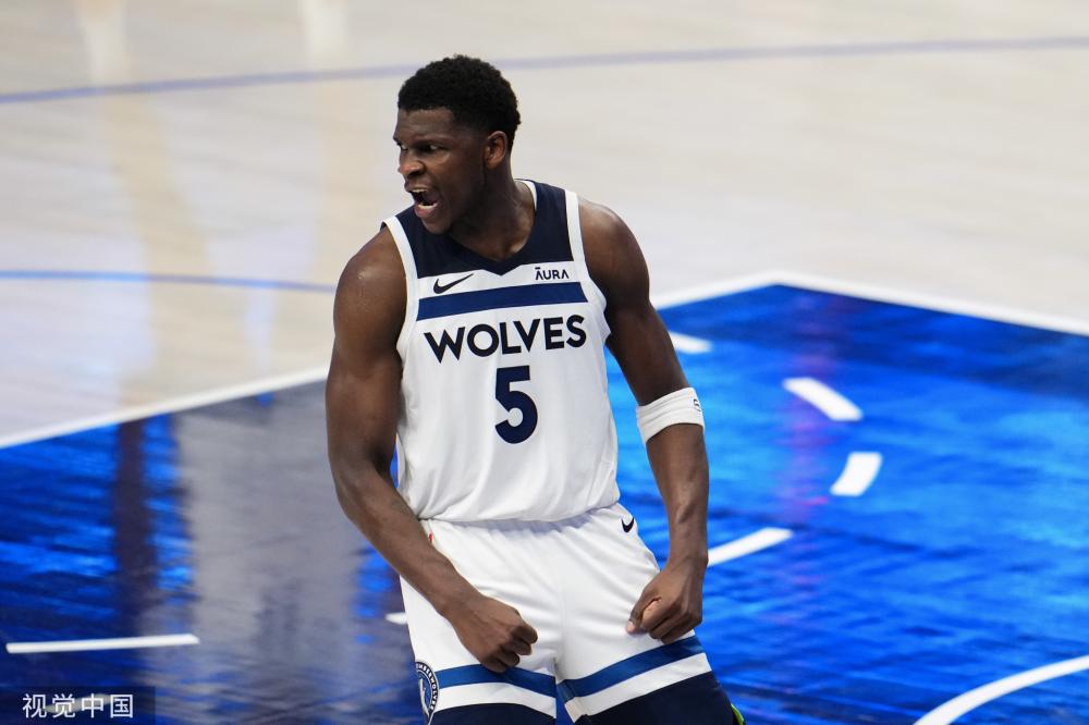 而格策正是 而格策正是